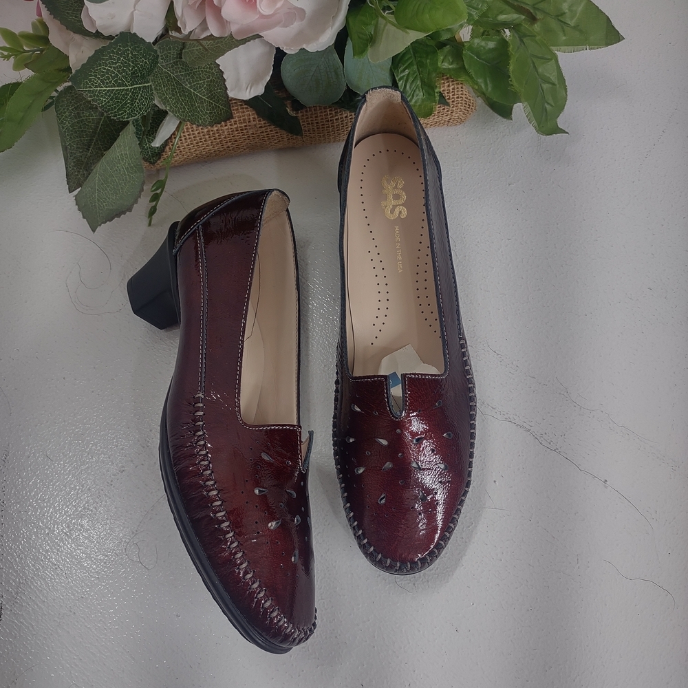 Women's Burgundy Loafers